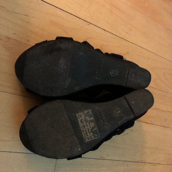 Wedges - Picture 4 of 4